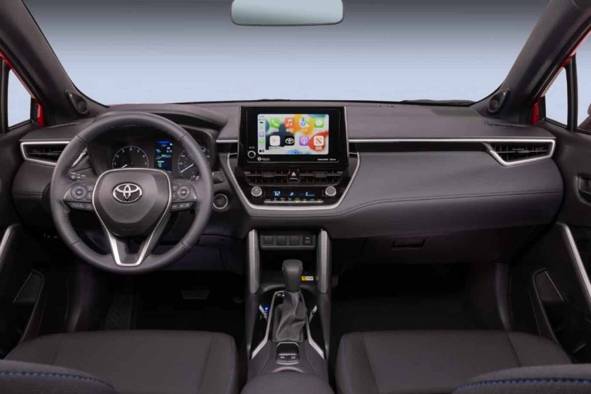 تويوتا كورولا كروس 2024