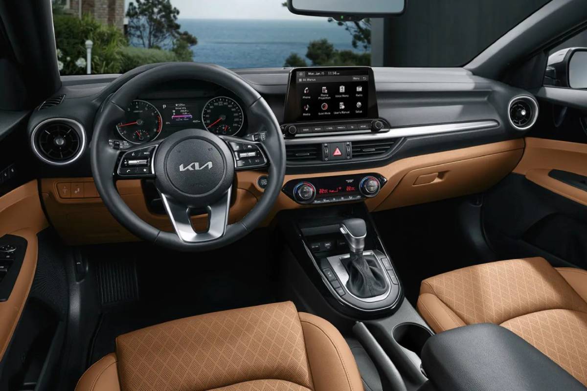 كيا سيراتو 2023