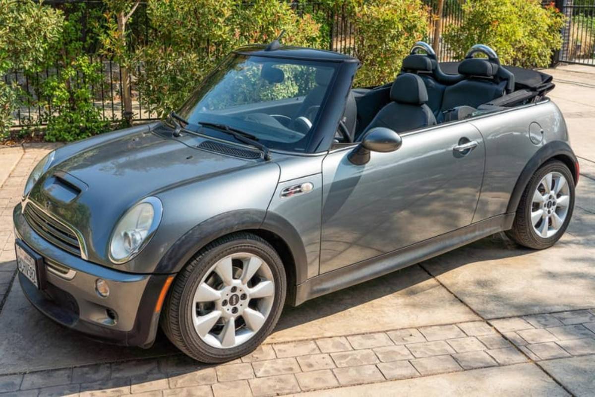 سيارات المشاهير