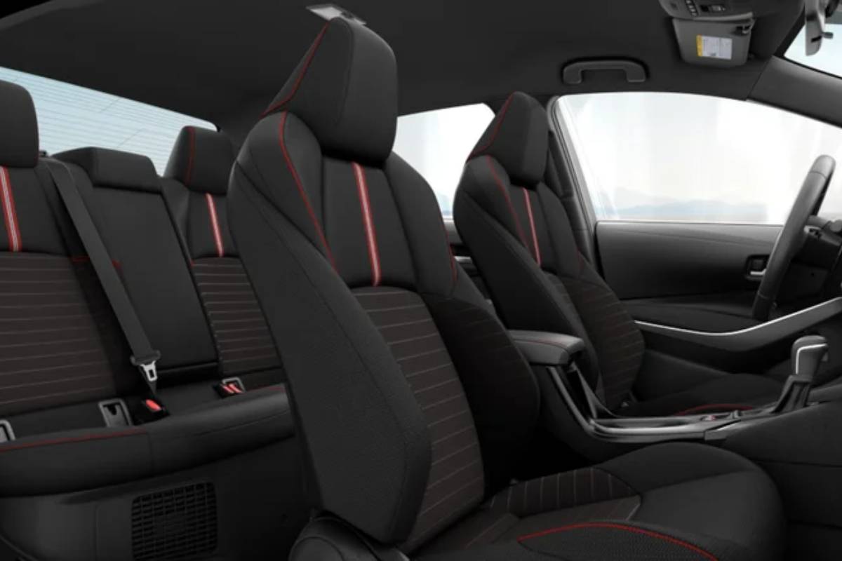 تويوتا كورولا هايبرد نايتشايد 2024