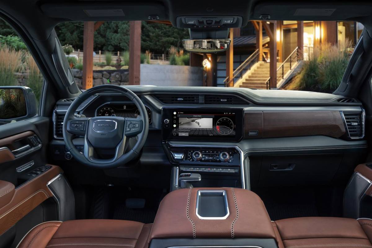 سيارات اس يو في