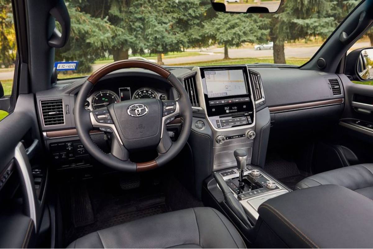 تويوتا لاندكروزر