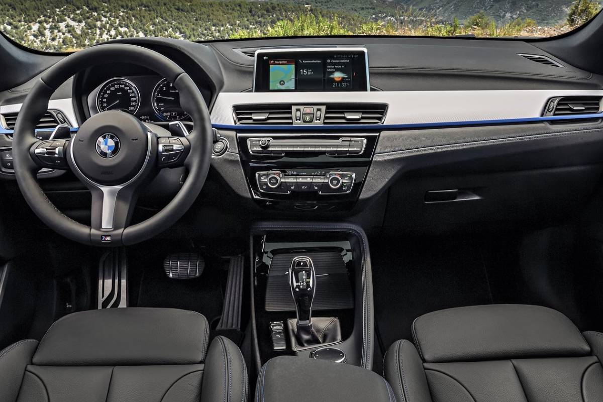 بي ام دبليو اكس 2