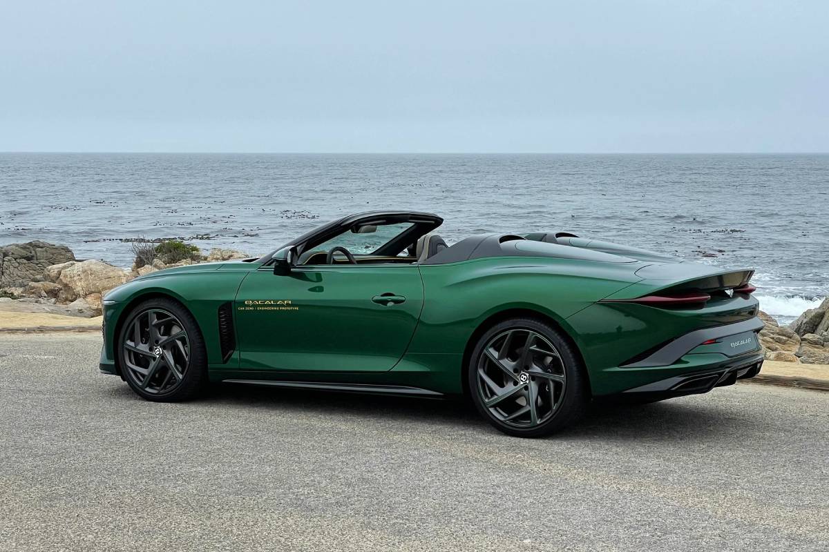 بنتلي باكالار مولينر 2022