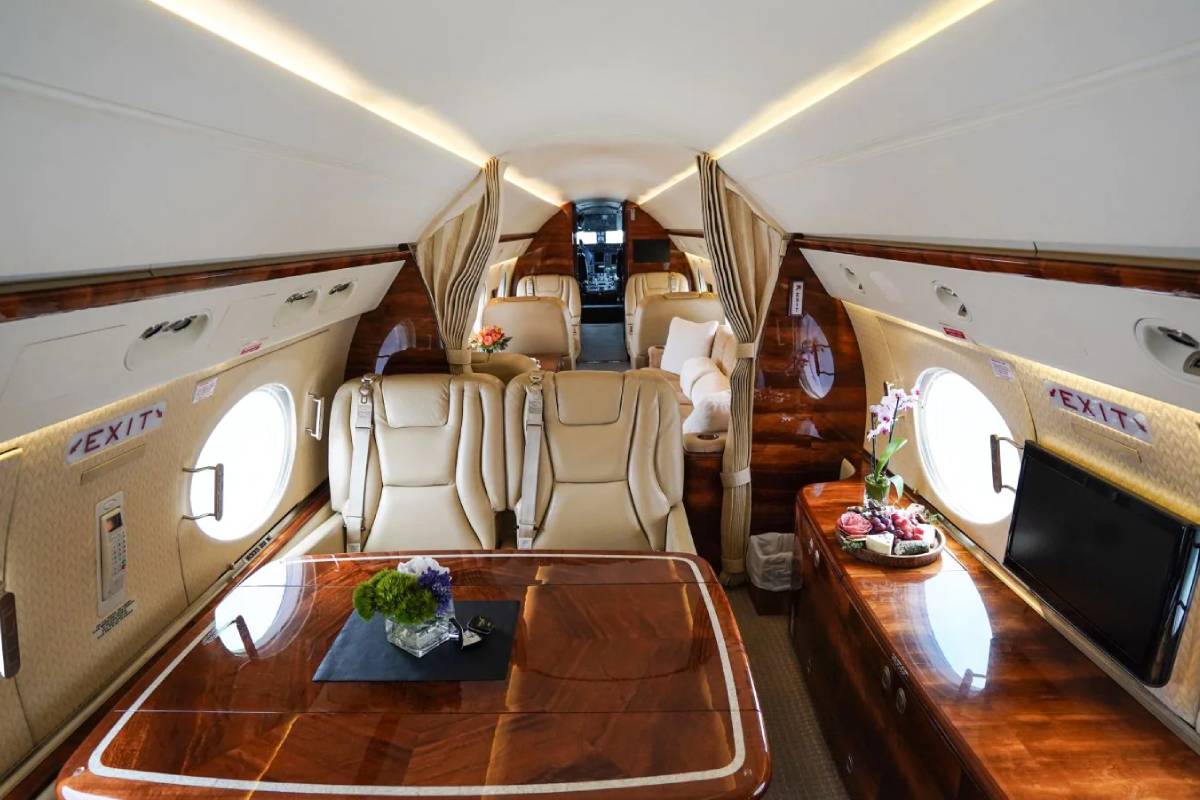 طائرة ستيف جوبز