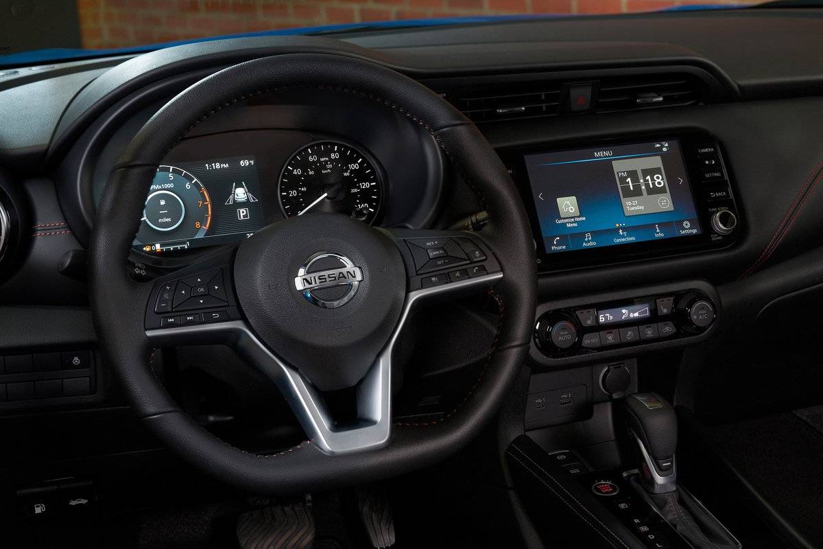 نيسان كيكس 2024