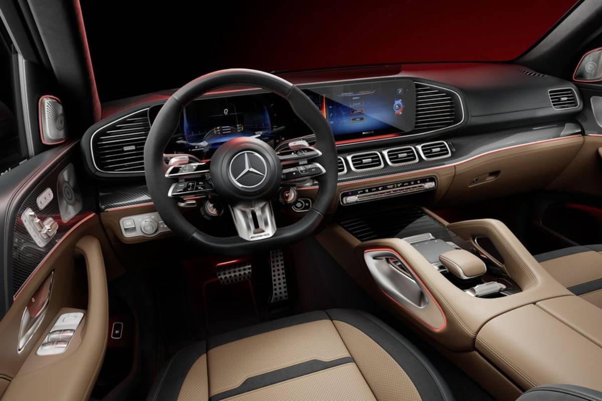 مرسيدس مايباخ جي ال اس 2024