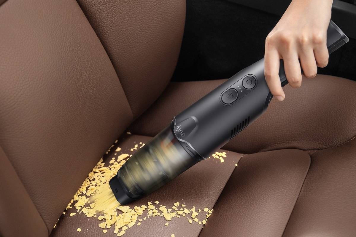 مكنسة كهربائية