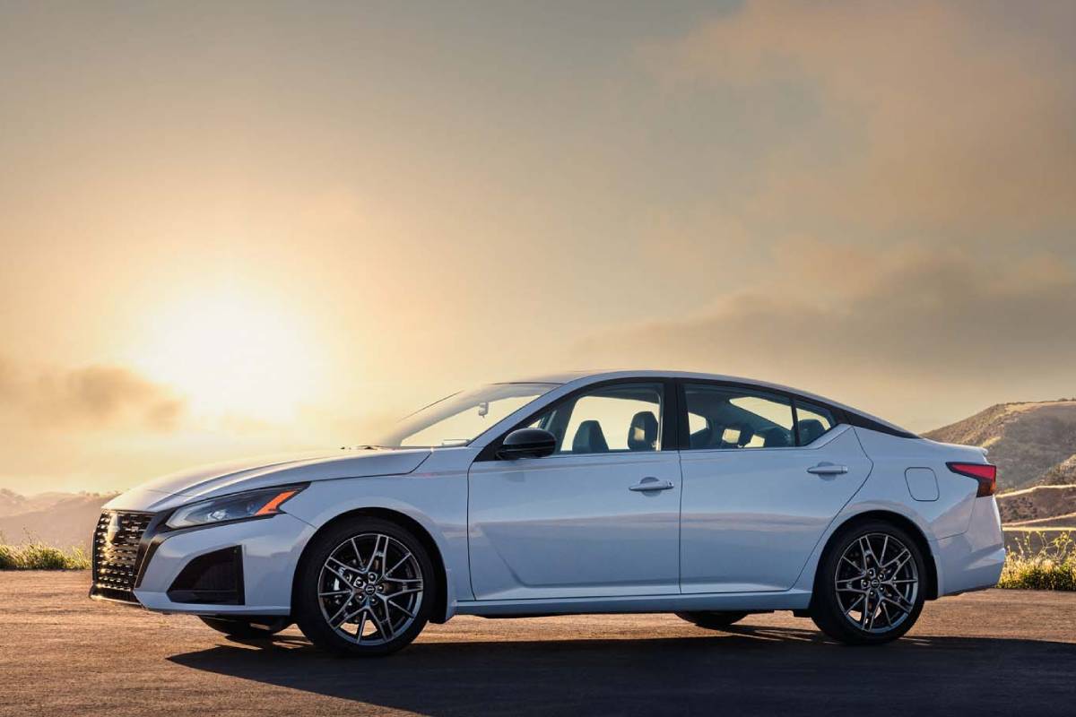 نيسان التيما 2023