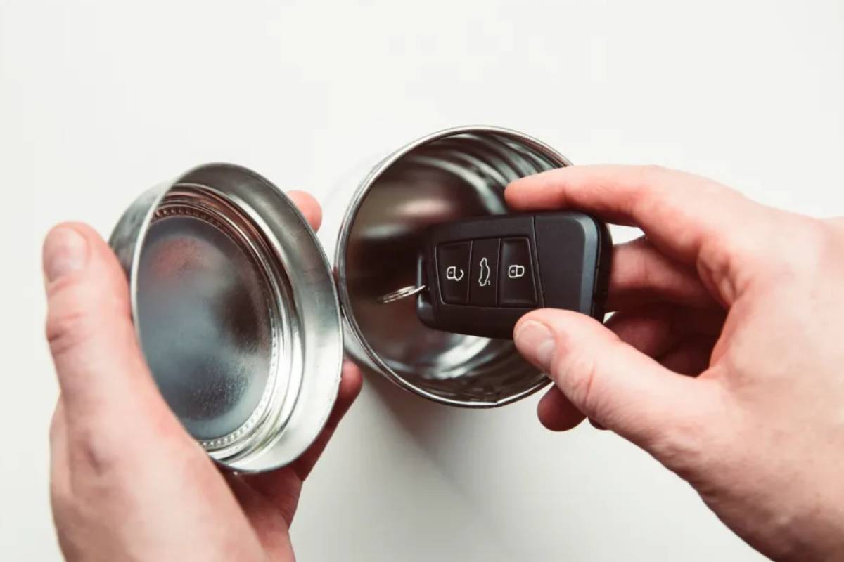 سرقة سيارات