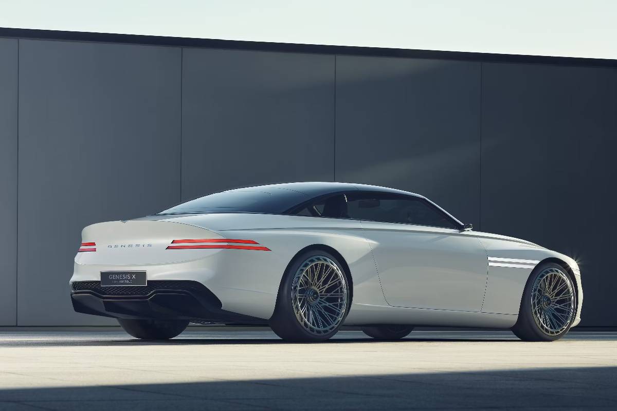 جينيسيس اكس المكشوفة النموذجية