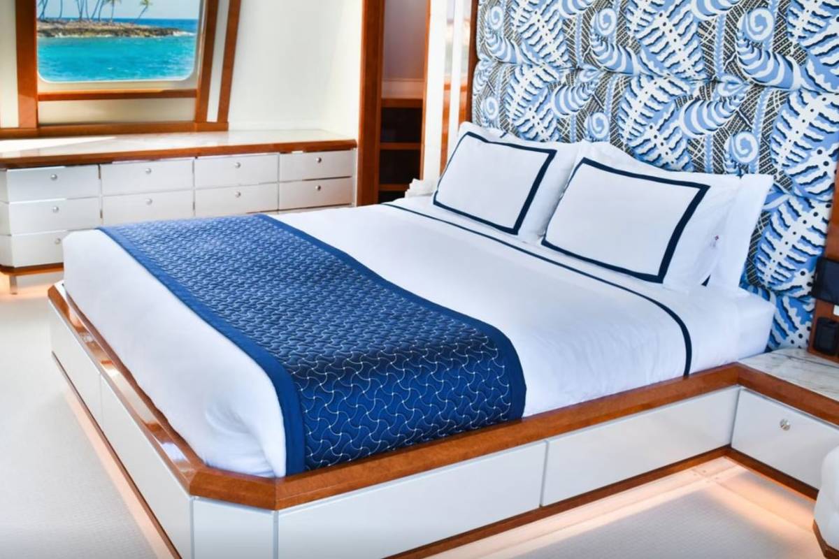 يخت اوكتوبوسي