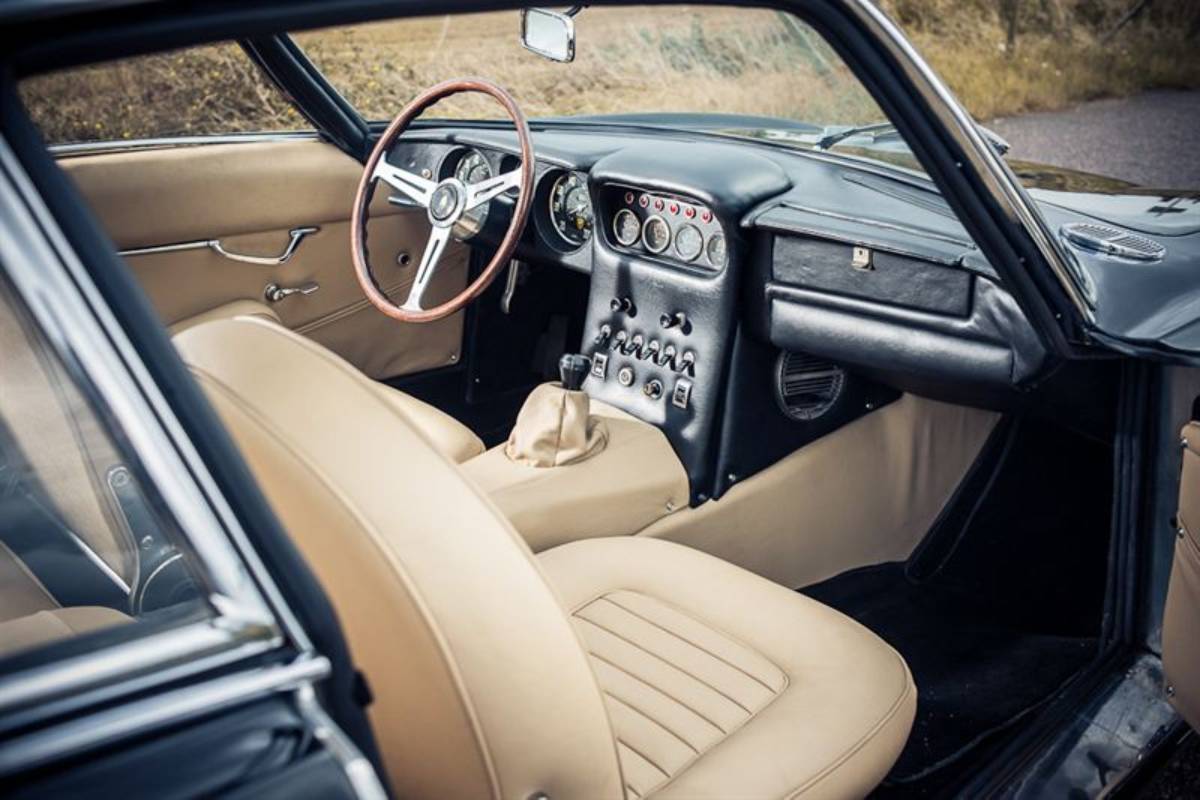 سيارات كلاسيكية