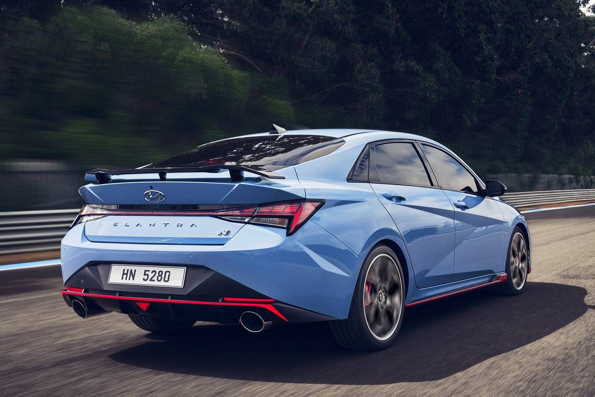 سيارات رياضية