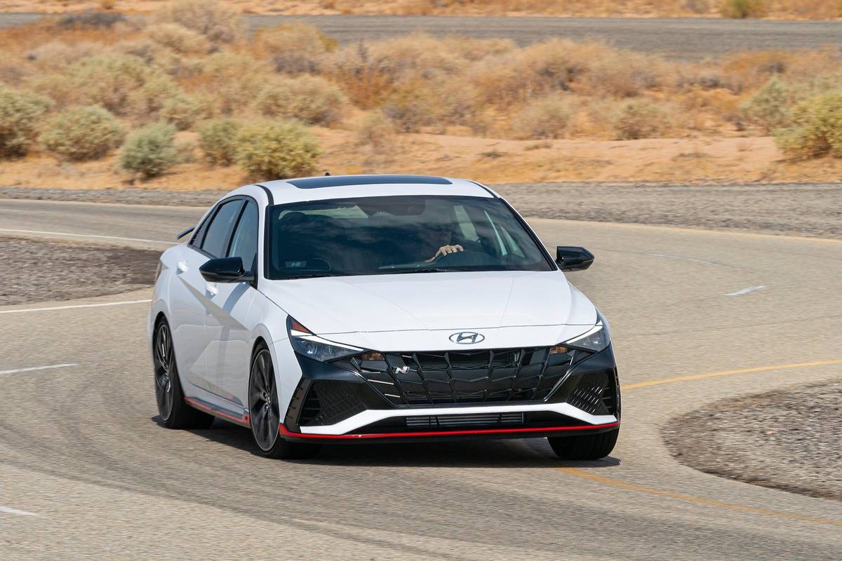 سيارات رياضية