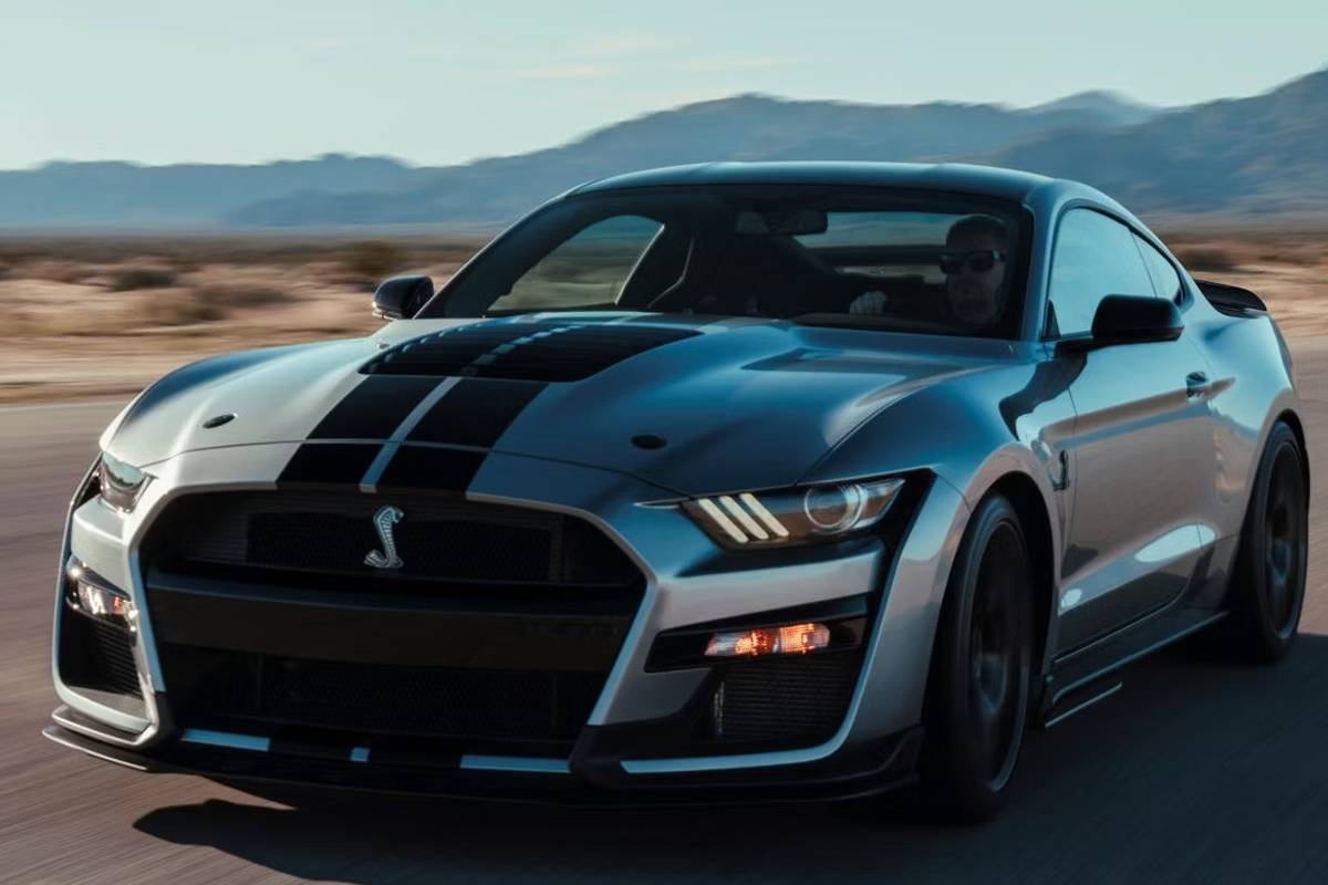 سيارة كريستيان بوليسيك