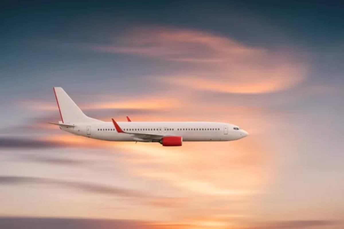 لون الطائرات