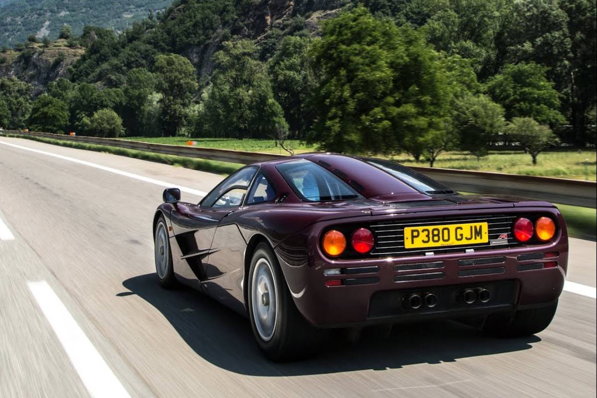 ماكلارين اف 1