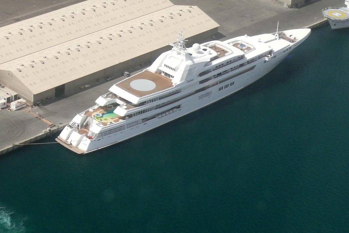 اكبر اليخوت