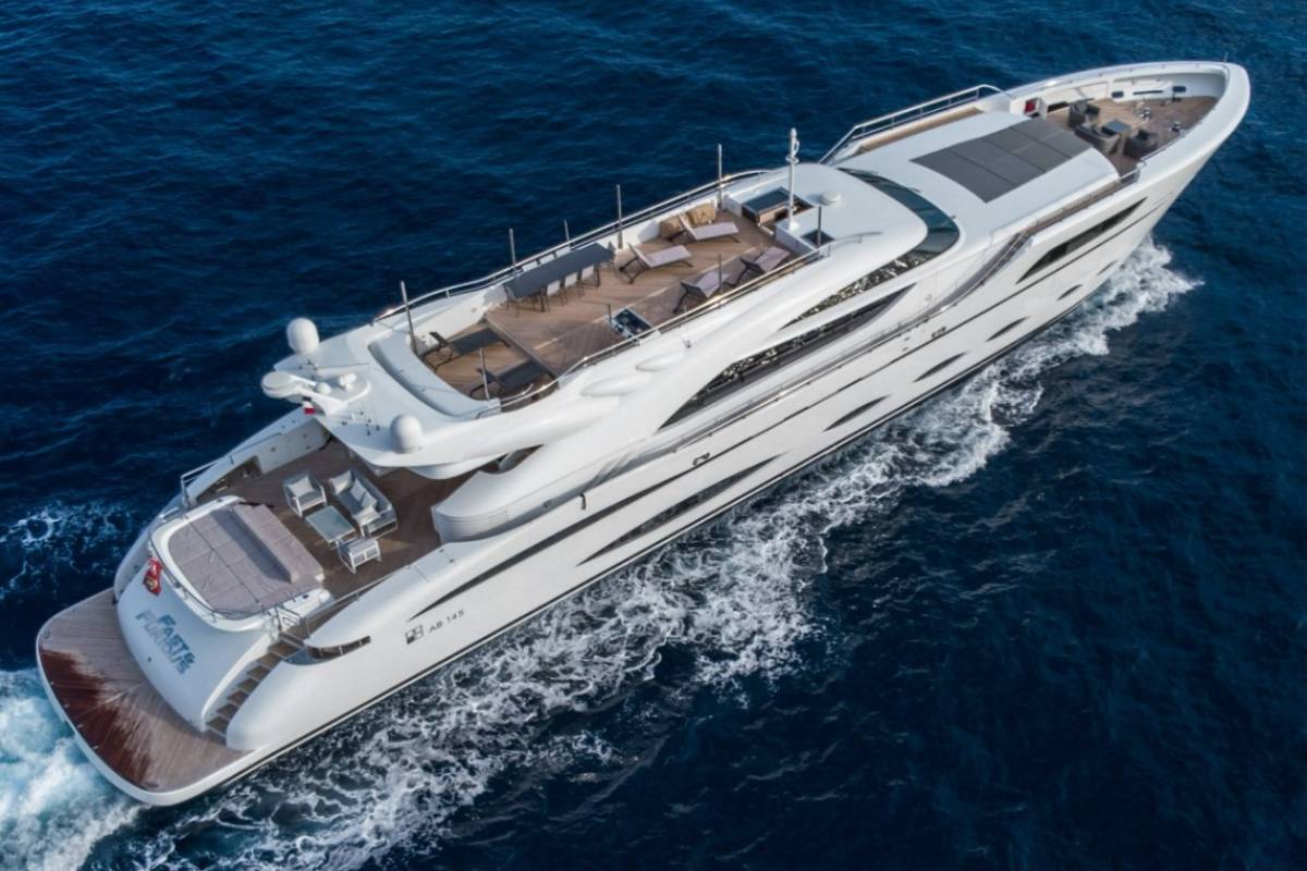 يخت فاست اند فيوريوس