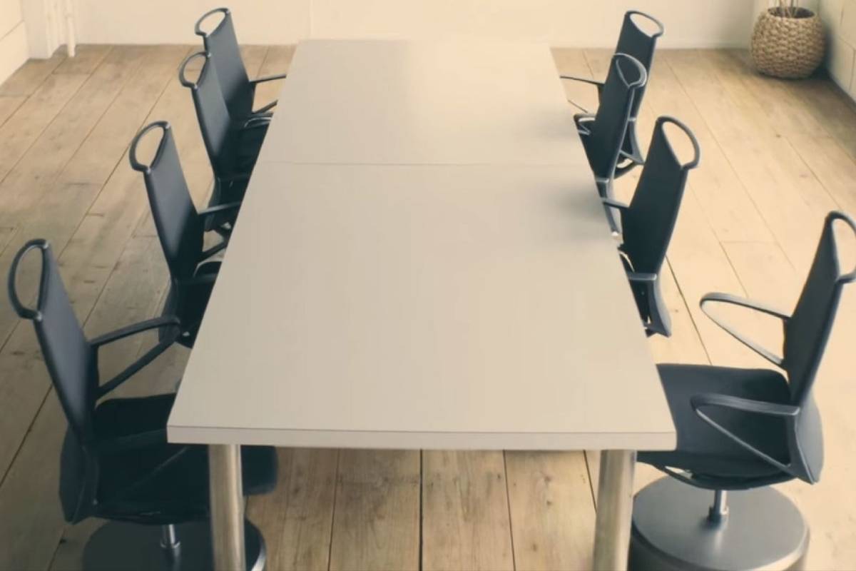 كرسي نيسان الذكي