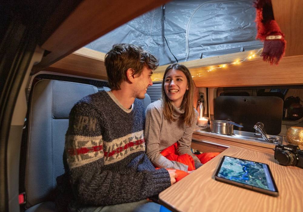 سيارة نيسان e-NV200 الكهربائية كليا للمغامرات الشتوية صورة 4