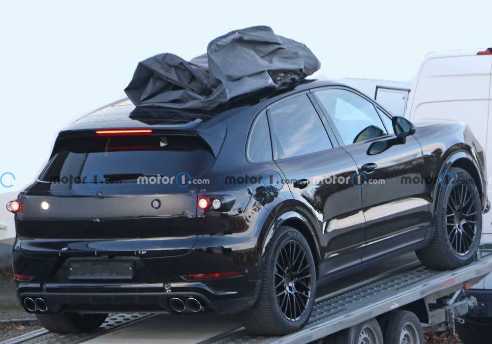 صور تجسس سيارة بورشه كايين من الخلف