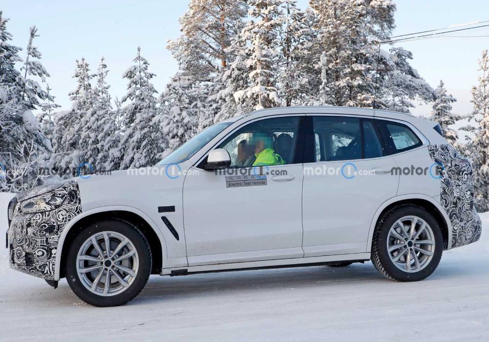 صور تجسسية بي ام دبليو iX3 الجديد من الجانب