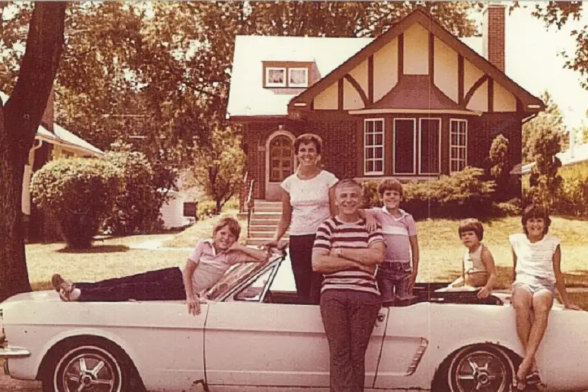 أول موستنج بيعت في العالم