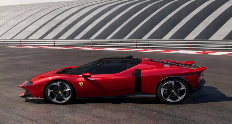 فيراري تيستاروسا خارجيس