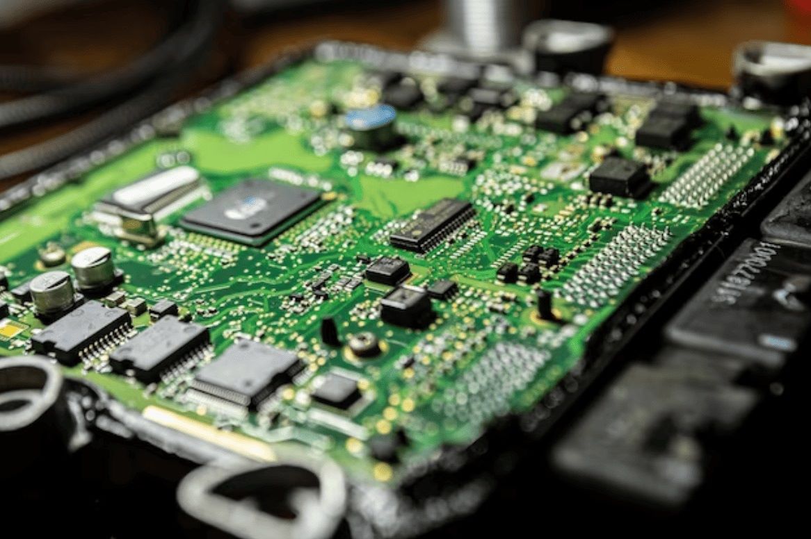 وحدة التحكم في المحرك