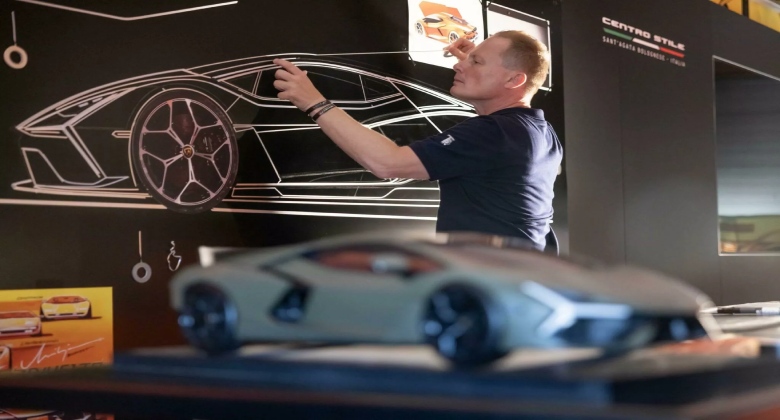 لامبورجيني مانيفستو 