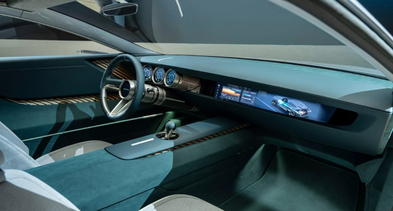 مازدا فيجن اكس داخلي