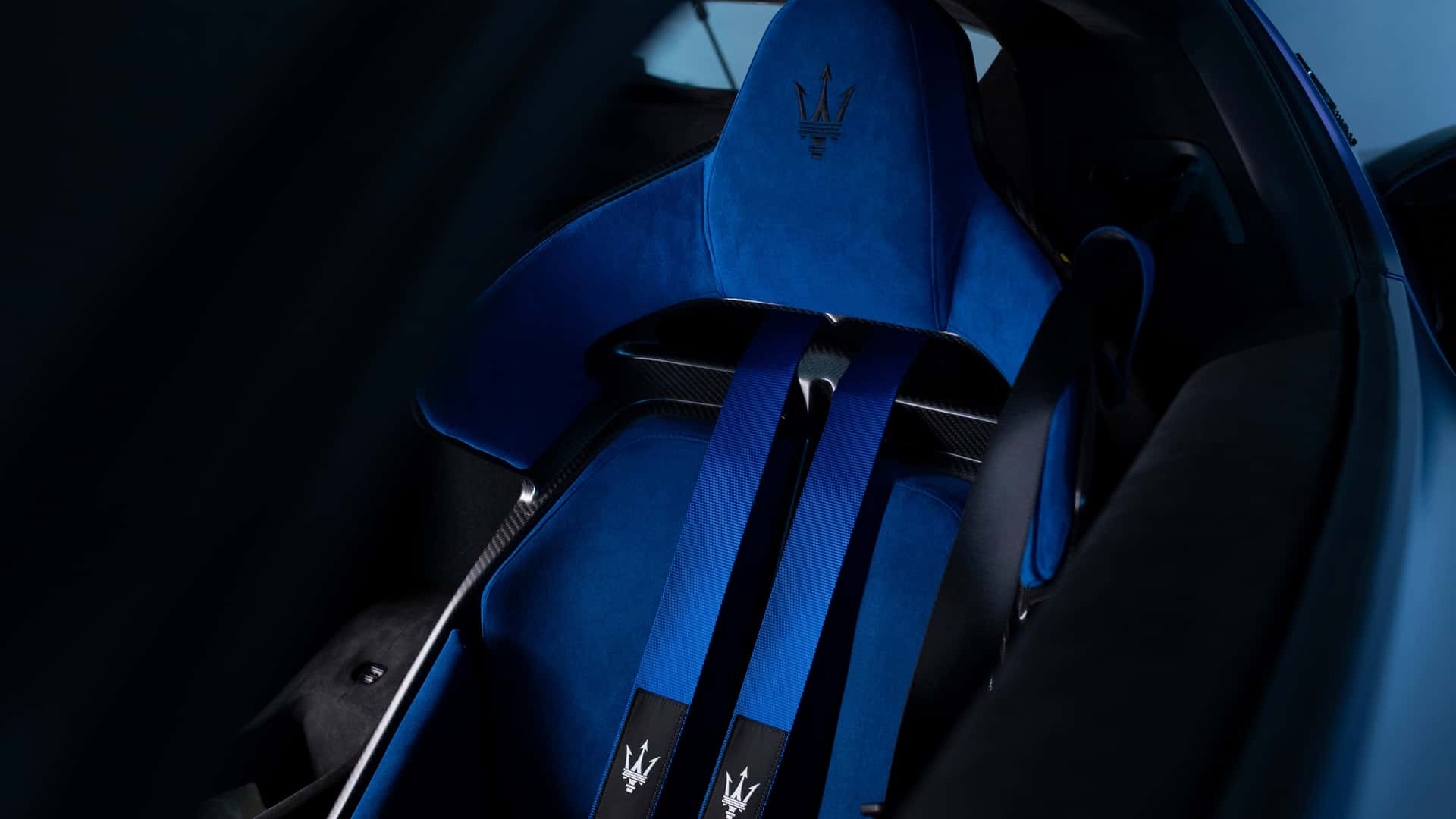 مازيراتي سيارة جي تي 2 سترادال