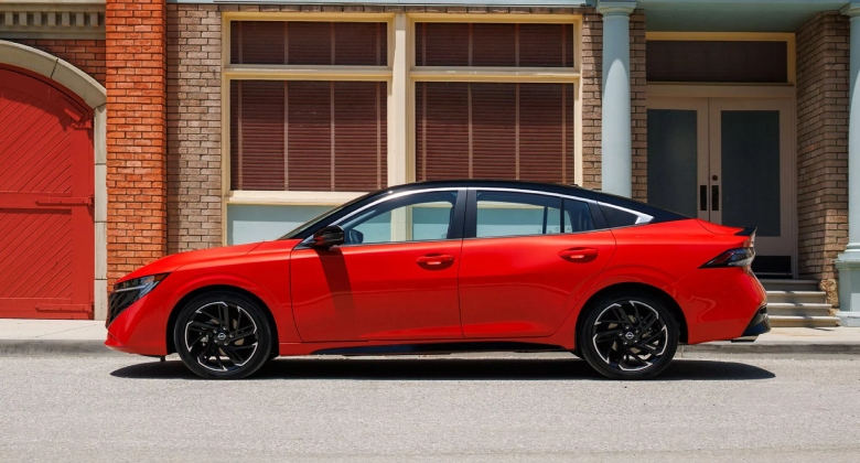 نيسان سنترا خارجي