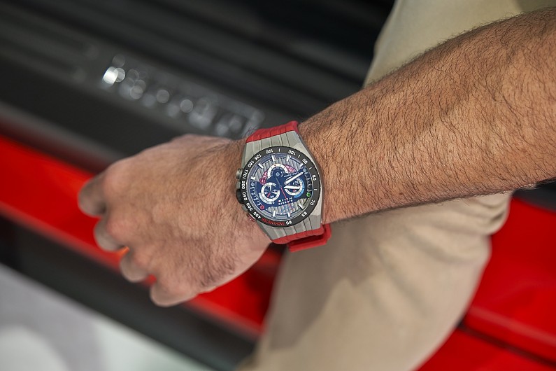 ساعة فورمولا واحد