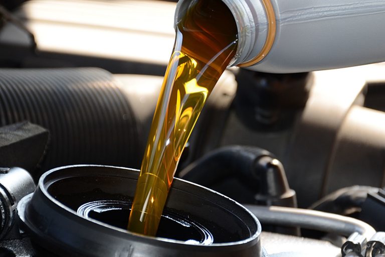 افضل زيت سيارات في السعودية