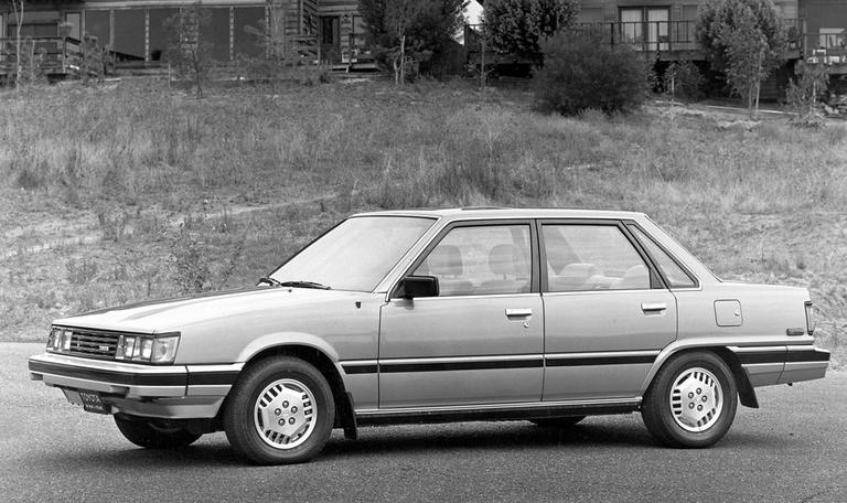 كامري الجيل الأول ( 1983 - 1986 )