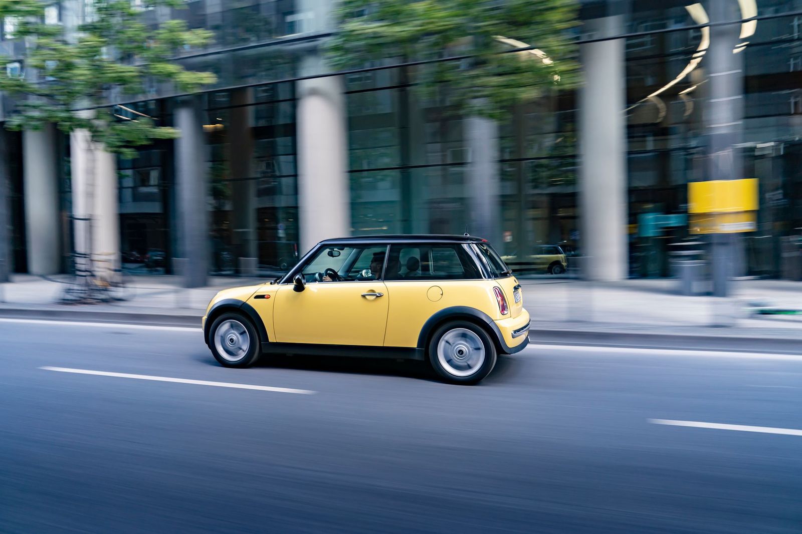 ميني كوبر صورة جانبية