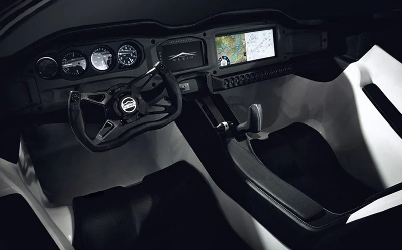 سيارة طائرة