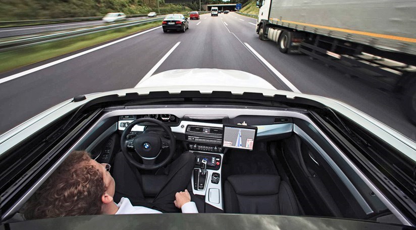 القيادة الذاتية