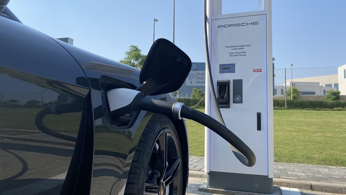 بورشه تايكان