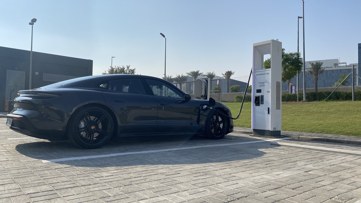 بورشه تايكان