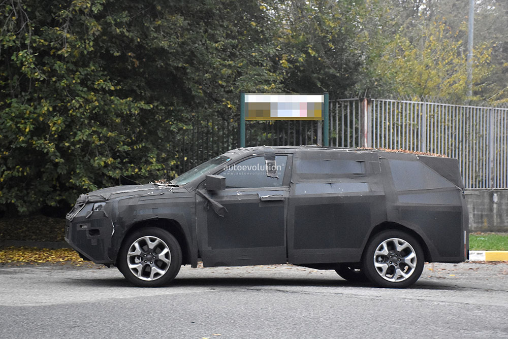 جيب جراند كومباس 2022