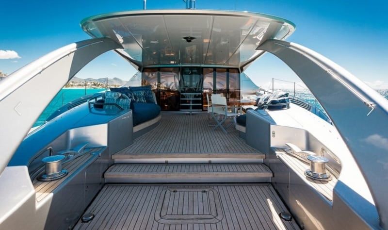 يخت أداسترا Adastra