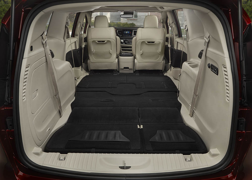 كرايسلر باسيفيكا 2020 ضمن سيارات كرايسلر 2020