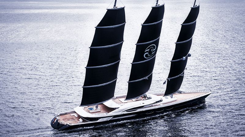 يخت اللؤلؤة السوداء