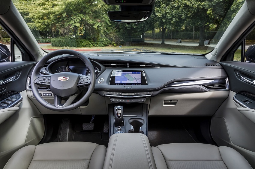 مواصفات كاديلاك xt4