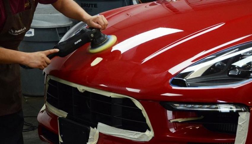 تلميع السيارة من الخارج