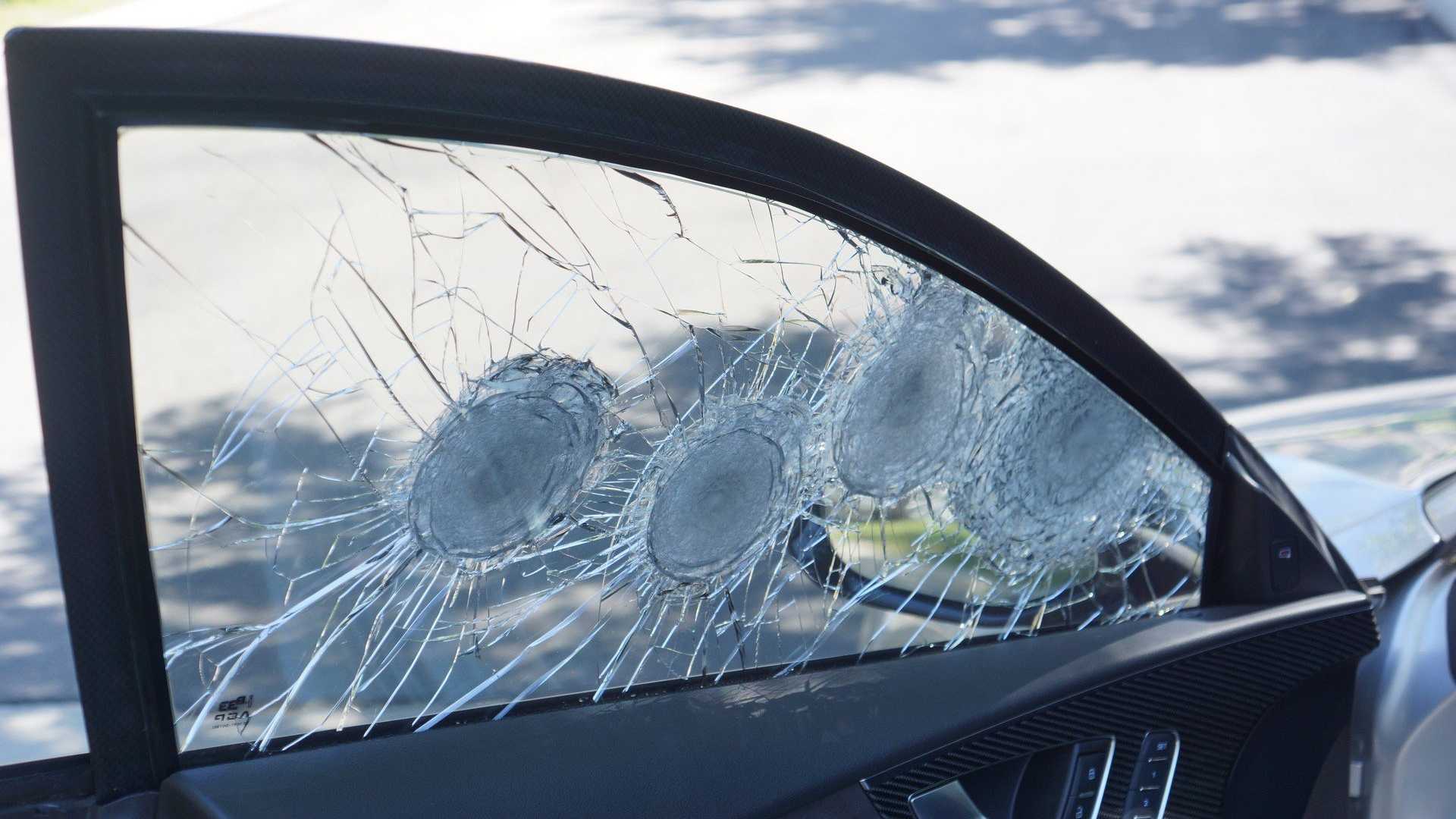 سيارة مصفحة